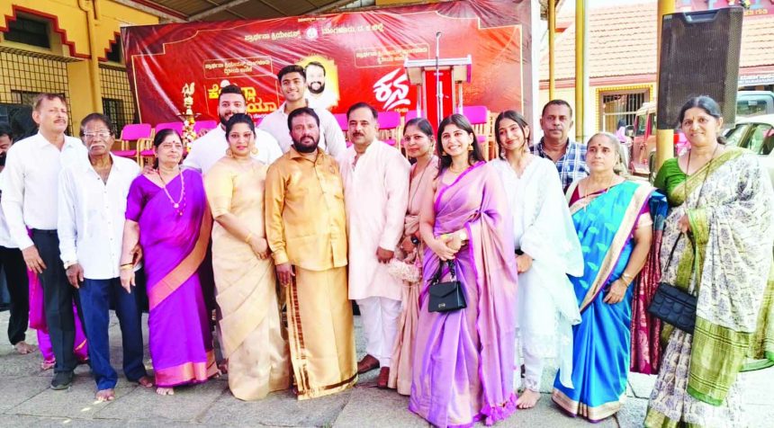 ಡಾ|ಆರ್.ಧನರಾಜ್ ನಿರ್ಮಾಣದ 2 ಚಿತ್ರಗಳಿಗೆ ಕದ್ರಿ ಮಂಜುನಾಥನ ಸನ್ನಿಧಿಯಲ್ಲಿ ಚಾಲನೆ ಒಂದೇ ವೇದಿಕೆಯಲ್ಲಿ      `ಕೊರಗ್ಲಾ ತನಿಯಾ’ ಮತ್ತು    `ಕನ’ ಚಿತ್ರಗಳ ಮುಹೂರ್ತ