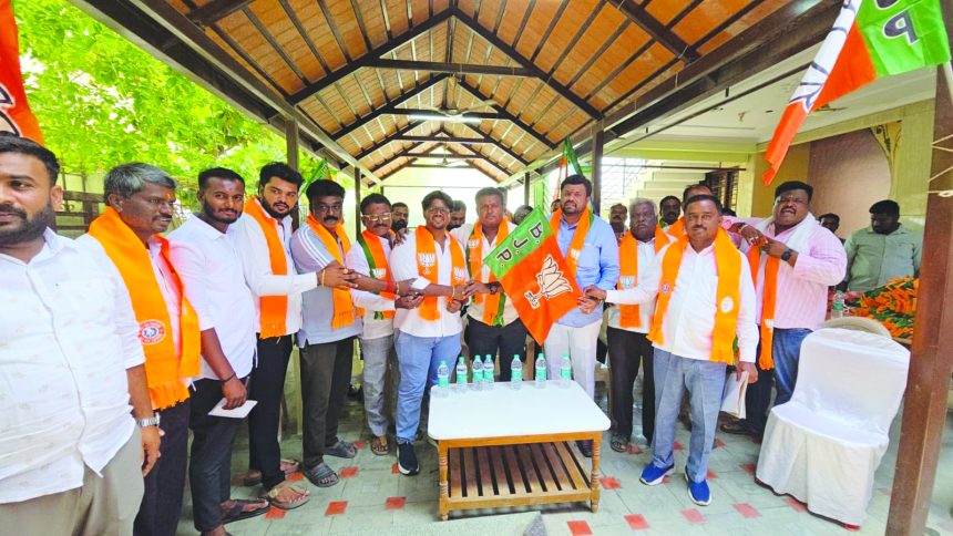 ದೇಶದಲ್ಲಿ ಬಿಜೆಪಿ ಪಕ್ಷಕ್ಕೆ ಯುವ ಸಮೂಹವೇ ಬೆನ್ನಲು: ಓಂಶಕ್ತಿ ಚಲಪತಿ