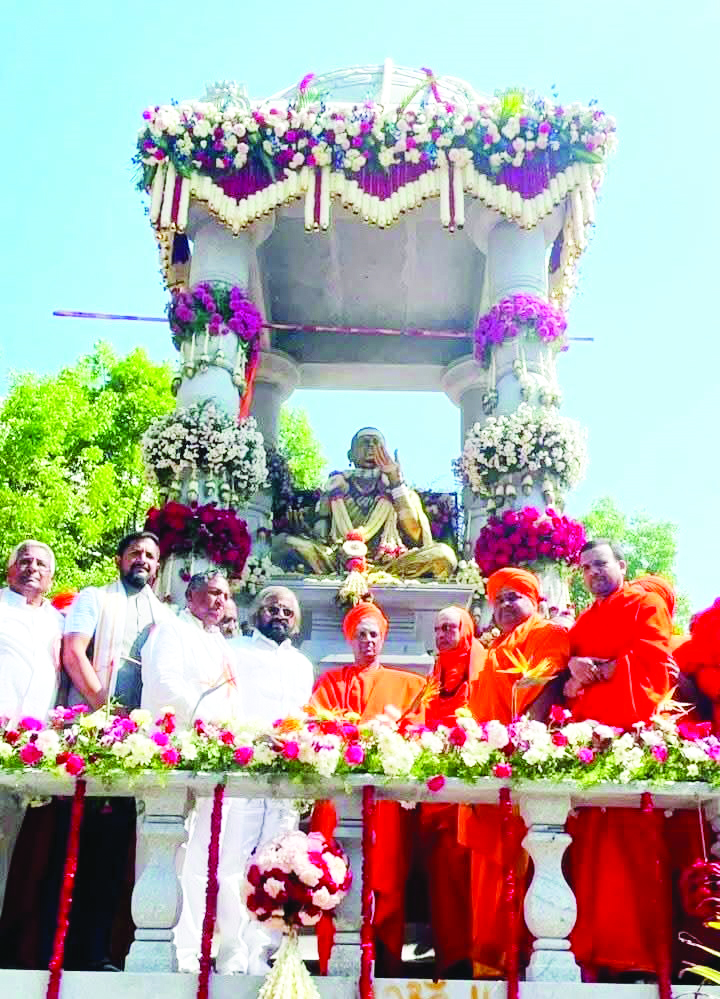 ಜಗಜ್ಯೋತಿ ಬಸವೇಶ್ವರರ ಕಂಚಿನ ಪ್ರತಿಮೆ ಲೋಕಾರ್ಪಣೆ ಬಸವಣ್ಣನವರ ತತ್ವಗಳು ಸಾರ್ವಕಾಲಿಕ: ಸಚಿವ ಈಶ್ವರ ಖಂಡ್ರೆ