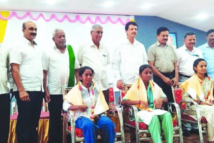 ಎಸ್ಸೆಸ್ಸೆಲ್ಸಿ ಪರೀಕ್ಷೆಯಲ್ಲಿ ಉತ್ತಮ ಅಂಕ ಪಡೆದ ವಿದ್ಯಾರ್ಥಿಗಳಿಗೆ ಸನ್ಮಾನ