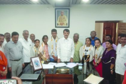 ದ್ವಿತೀಯ ಪಿಯುಸಿ ಪರೀಕ್ಷೆಯಲ್ಲಿ ಅತ್ಯುತ್ತಮ ಅಂಕ ಗಳಿಸಿದ ವಿದ್ಯಾರ್ಥಿಗಳಿಗೆ ಸನ್ಮಾನ