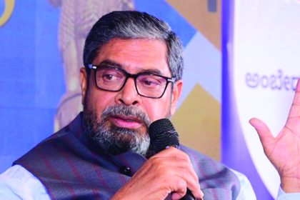 ನಜೀರ್ ಅಹ್ಮದ್‌ಗೆ ಕೊಕ್ ಸಿಎಂ ರಾಜಕೀಯ ಕಾರ್ಯದರ್ಶಿ ಹುದ್ದೆಯಿಂದ ಬಿಡುಗಡೆಗೊಳಿಸಿ ಆದೇಶ