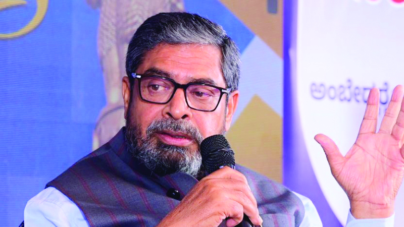 ನಜೀರ್ ಅಹ್ಮದ್‌ಗೆ ಕೊಕ್ ಸಿಎಂ ರಾಜಕೀಯ ಕಾರ್ಯದರ್ಶಿ ಹುದ್ದೆಯಿಂದ ಬಿಡುಗಡೆಗೊಳಿಸಿ ಆದೇಶ