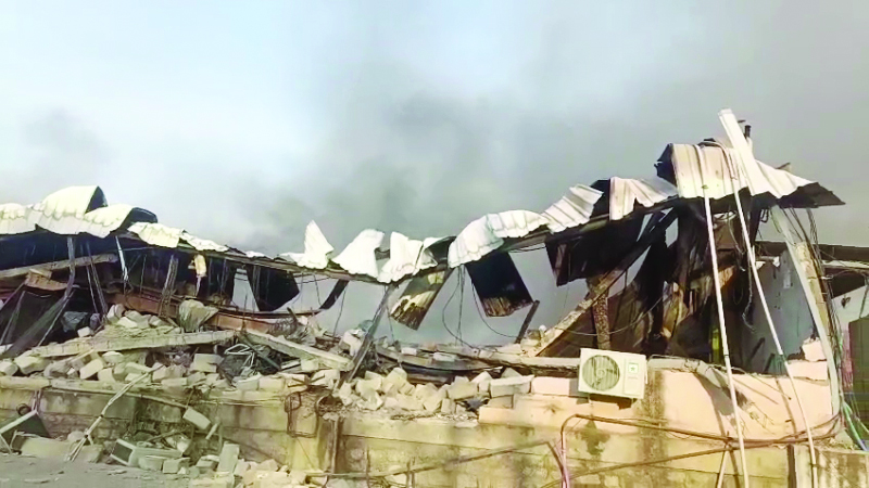 ಜಿಯೋ ಮಾರ್ಟ್ ಗೋಡೌನ್‌ಗೆ ಬೆಂಕಿ ಕೋಟ್ಯಂತರ ರೂ. ಮೌಲ್ಯದ ವಸ್ತುಗಳು ಬೆಂಕಿಗಾಹುತಿ