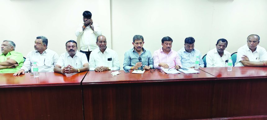 ಒಗ್ಗಟ್ಟಿನಿಂದ ಶ್ರಮಿಸಿದರೆ 12 ಸ್ಥಾನಗಳಲ್ಲೂ ಗೆಲುವು ಸಾಧ್ಯ: ಹೆಚ್.ಸಿ.ಬಾಲಕೃಷ್ಣ