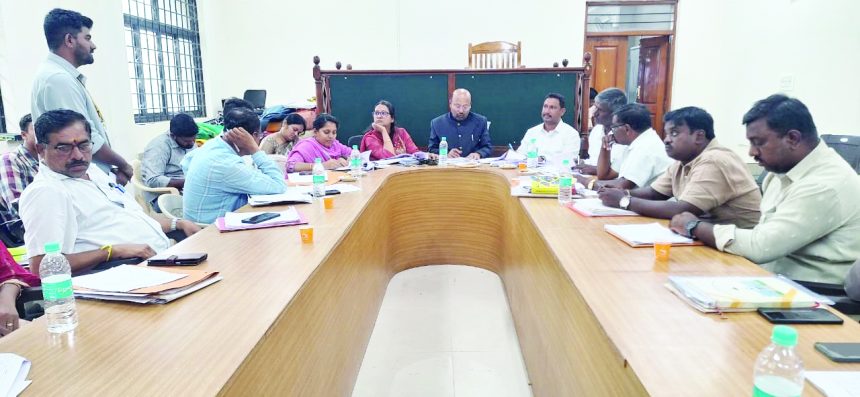 `ಸಾಗುವಳಿ ಚೀಟಿ ವಿತರಿಸುವ ಕಾರ್ಯಕ್ಕೆ ವೇಗ’