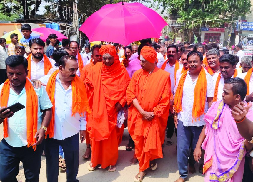 ಶ್ರೀಶಿವಕುಮಾರ ಸ್ವಾಮೀಜಿ ಮಹಾದ್ವಾರ ನಿರ್ಮಾಣಕ್ಕೆ ಭೂಮಿ ಪೂಜೆ