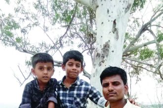 ಚಿನ್ನಾಭರಣದೊಂದಿಗೆ ಪತ್ನಿ ಪ್ರಿಯಕರನೊಂದಿಗೆ ಪರಾರಿ ಮಕ್ಕಳ ಕೊಂದು ಪತಿ ನೇಣಿಗೆ ಶರಣು