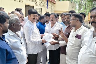 ಸಮಾಜ ಕಲ್ಯಾಣ ಇಲಾಖೆ ಜಂಟಿ ನಿರ್ದೇಶಕ ಶ್ರೀನಿವಾಸನ್ ನಿಯೋಜನೆ ರದ್ದುಪಡಿಸಲು ಒತ್ತಾಯ