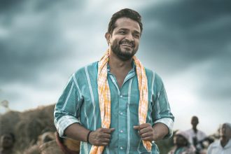 `ಮಹಾನ್’ನಿಂದ ಹೊಸ ಲುಕ್ ಬಿಡುಗಡೆ