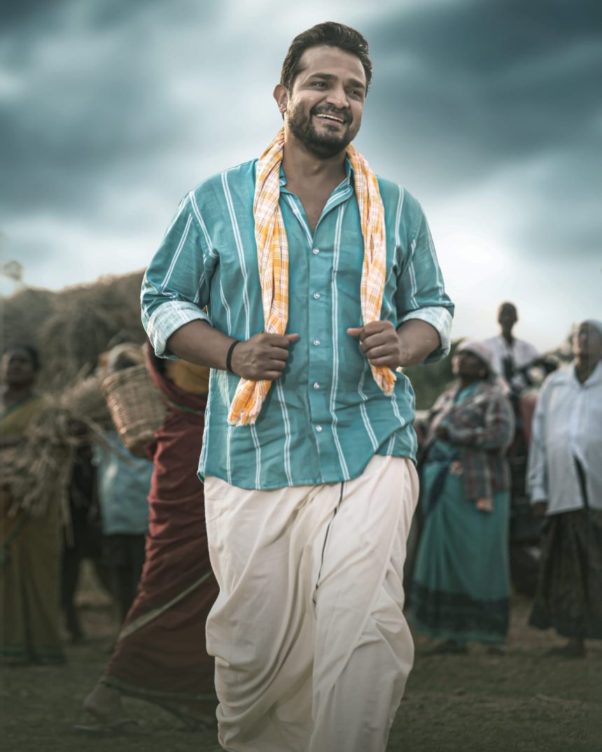 `ಮಹಾನ್’ನಿಂದ ಹೊಸ ಲುಕ್ ಬಿಡುಗಡೆ