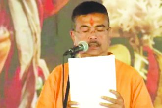 ಪಶ್ಚಿಮ ಬಂಗಾಳದಲ್ಲಿ  ಬಿಜೆಪಿ ಯುಗಾರಂಭ ಮುಖ್ಯಮಂತ್ರಿಯಾಗಿ ಸುವೇಂದು ಅಧಿಕಾರಿ ಸೇರಿದಂತೆ  ಐವರು ಪ್ರಮಾಣ ಸ್ವೀಕಾರ