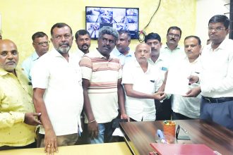 ವೀರಶೈವ ಲಿಂಗಾಯತ ಸಮುದಾಯದ ರುದ್ರಭೂಮಿಗಾಗಿ ತಹಶೀಲ್ದಾರರಿಗೆ ಮನವಿ