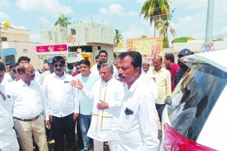 ಅಪಘಾತ ತಡೆಗೆ ಕ್ರಮ: ವರ್ಷದೊಳಗೆ ಮುದುಗುರ್ಕಿಗೆ ವ್ಯವಸ್ಥಿತ ರಸ್ತೆ ಸಂಪರ್ಕ- ಕೆ.ಹೆಚ್.ಎಂ