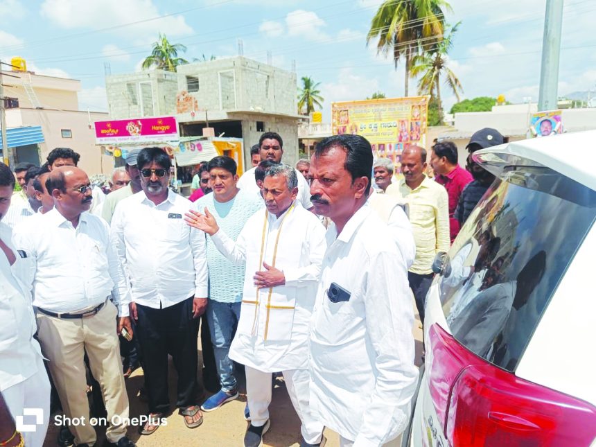 ಅಪಘಾತ ತಡೆಗೆ ಕ್ರಮ: ವರ್ಷದೊಳಗೆ ಮುದುಗುರ್ಕಿಗೆ ವ್ಯವಸ್ಥಿತ ರಸ್ತೆ ಸಂಪರ್ಕ- ಕೆ.ಹೆಚ್.ಎಂ