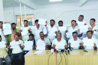 `ರೈತರನ್ನು ದಲ್ಲಾಳಿಗಳು ಎಂದು ಹೇಳಿರುವ ನಿಖಿಲ್ ಕುಮಾರಸ್ವಾಮಿ ಕ್ಷಮೆಯಾಚಿಸಬೇಕು’