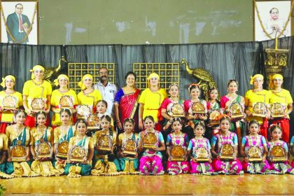 ಕಲೆ, ಸಂಸ್ಕೃತಿ, ಸಂಗೀತಕ್ಕೆ ಇರುವ ಬೆಲೆ ಹಣಕ್ಕಿಲ್ಲ: ಶಿವರುದ್ರ ಸ್ವಾಮೀಜಿ