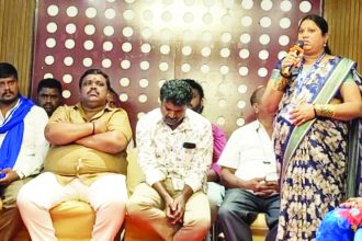 ಬೀದಿ ಬದಿ ವ್ಯಾಪಾರಿಗಳಿಗೆ ನೋಟೀಸ್ ನೀಡದೆ ಮಳಿಗೆಗಳನ್ನು ತೆರವು ಮಾಡಿರುವುದಕ್ಕೆ ಖಂಡನೆ